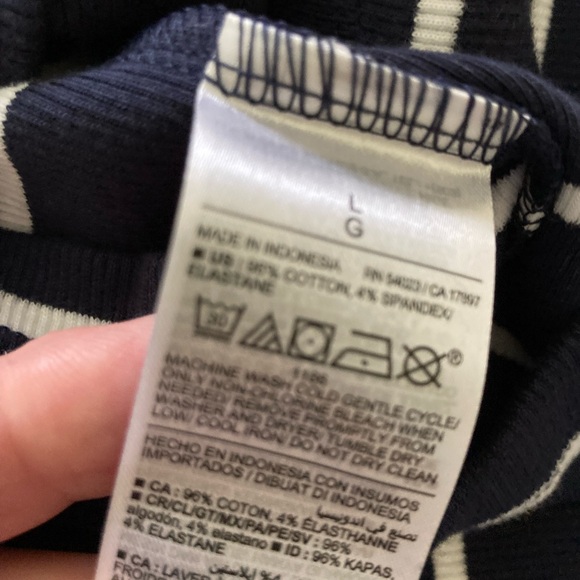 Old Navy T-shirt dress. Navy and white stripe. Size Large. - Picture 6 of 6
